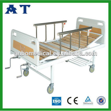 fine quality 2 crank manual medical bed with protection bed rail